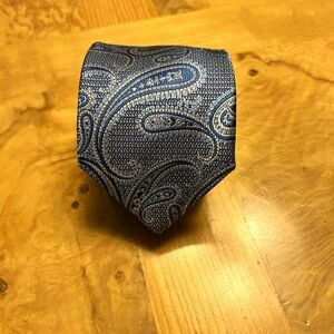 David Donahue Paisley Tie in Silver and Blue 58”X 3.25”